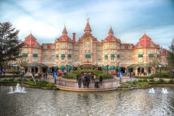 Disney Village & Hotels, Paris - First view of the Park