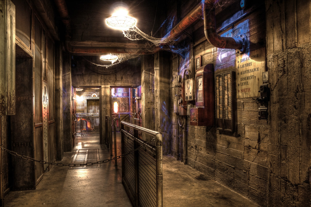 Walt Disney Studios, Paris - In the boiler room (Tower of Terror)